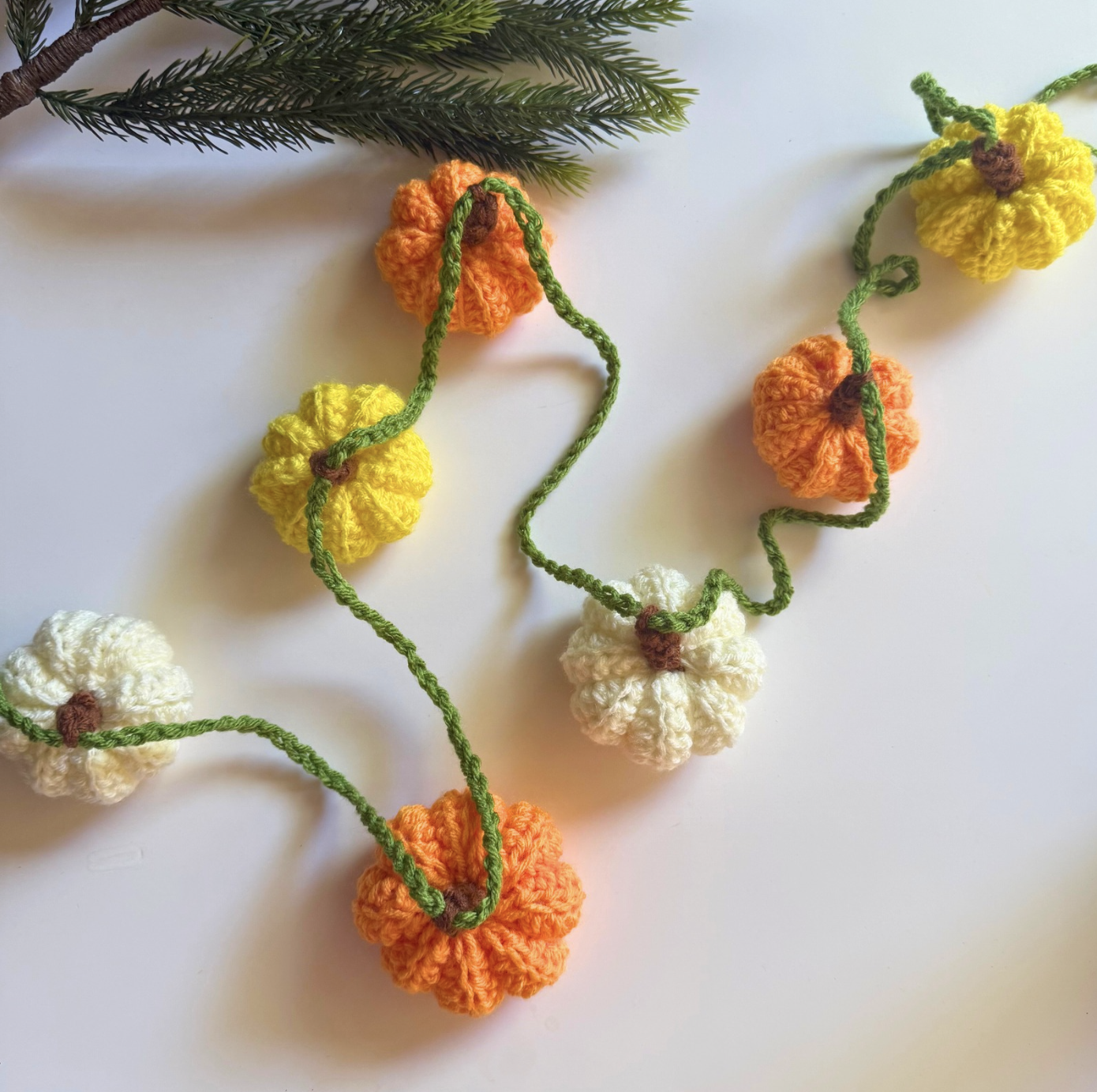 How to Crochet a Pumpkin Garland – Free Pattern for Fall